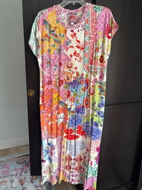 JOHNNY WAS Janie Favorite
Patchwork Ploral Print Knit Jersey
Crew Neck Dress